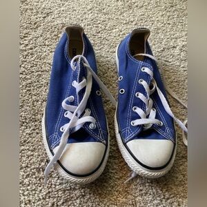 Blue youth Converse Sneakers with White Laces